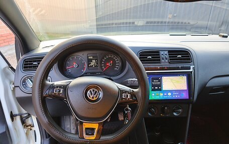 Volkswagen Polo VI (EU Market), 2017 год, 970 000 рублей, 11 фотография