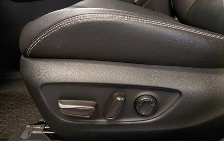 Toyota RAV4, 2020 год, 3 870 000 рублей, 12 фотография