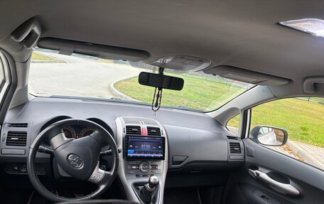 Toyota Auris II, 2008 год, 900 000 рублей, 5 фотография