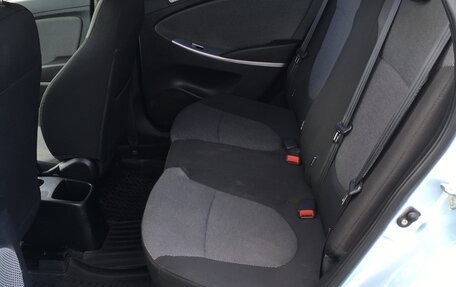 Hyundai Solaris II рестайлинг, 2011 год, 820 000 рублей, 11 фотография