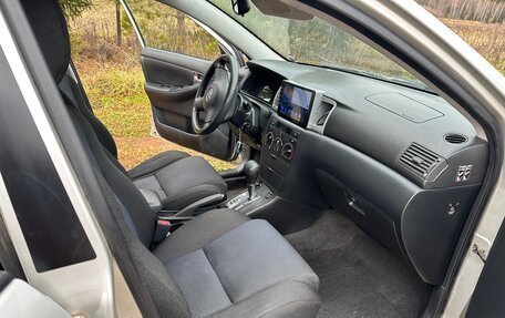 Toyota Corolla, 2006 год, 690 000 рублей, 10 фотография