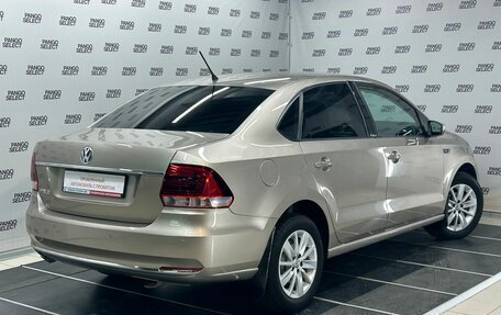 Volkswagen Polo VI (EU Market), 2015 год, 995 000 рублей, 2 фотография