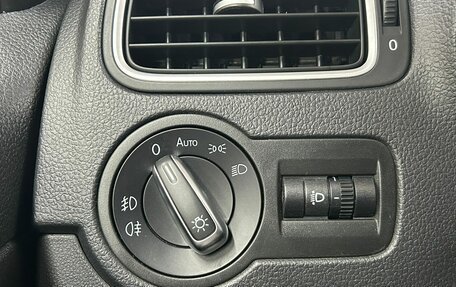 Volkswagen Polo VI (EU Market), 2015 год, 995 000 рублей, 21 фотография