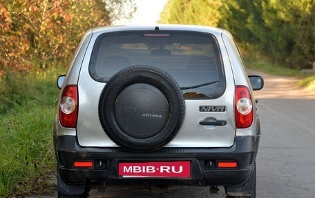 Chevrolet Niva I рестайлинг, 2011 год, 470 000 рублей, 6 фотография