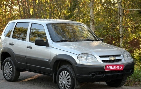 Chevrolet Niva I рестайлинг, 2011 год, 470 000 рублей, 1 фотография