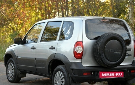 Chevrolet Niva I рестайлинг, 2011 год, 470 000 рублей, 5 фотография