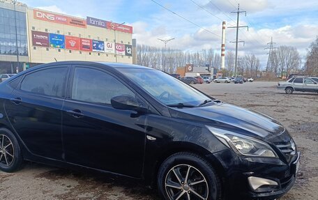 Hyundai Solaris II рестайлинг, 2014 год, 860 000 рублей, 4 фотография
