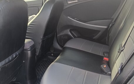 Hyundai Solaris II рестайлинг, 2014 год, 860 000 рублей, 9 фотография