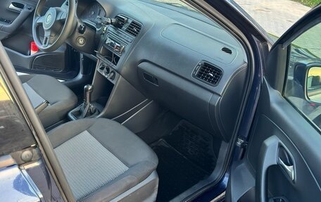 Volkswagen Polo VI (EU Market), 2011 год, 750 000 рублей, 7 фотография