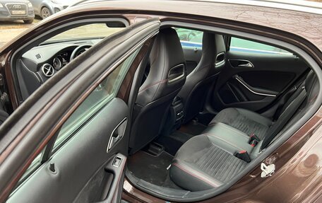 Mercedes-Benz GLA, 2015 год, 2 000 000 рублей, 16 фотография