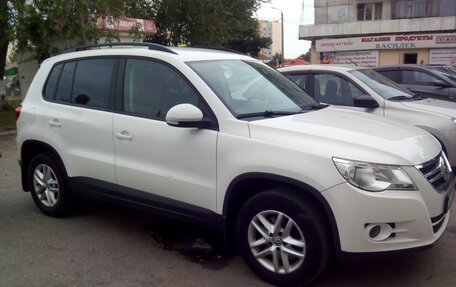 Volkswagen Tiguan I, 2011 год, 800 000 рублей, 18 фотография