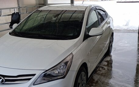 Hyundai Solaris II рестайлинг, 2016 год, 950 000 рублей, 1 фотография