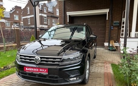 Volkswagen Tiguan II, 2020 год, 3 400 000 рублей, 1 фотография