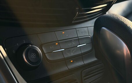 Ford Kuga III, 2018 год, 1 720 000 рублей, 13 фотография