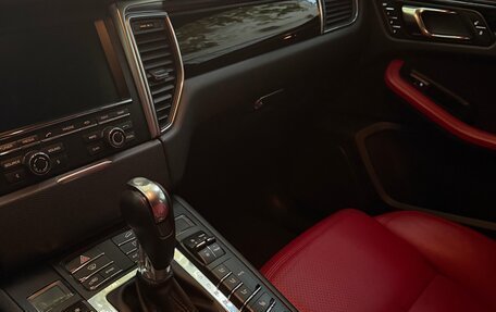 Porsche Macan I рестайлинг, 2015 год, 3 200 000 рублей, 7 фотография