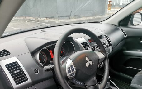 Mitsubishi Outlander III рестайлинг 3, 2008 год, 980 000 рублей, 5 фотография