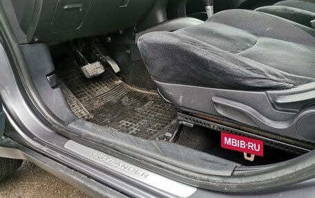 Mitsubishi Outlander III рестайлинг 3, 2008 год, 980 000 рублей, 19 фотография