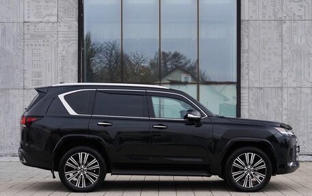 Lexus LX, 2022 год, 15 999 000 рублей, 5 фотография