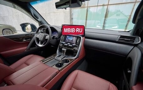 Lexus LX, 2022 год, 15 999 000 рублей, 11 фотография