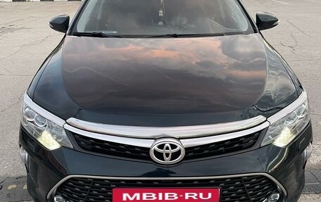 Toyota Camry, 2018 год, 2 650 000 рублей, 4 фотография