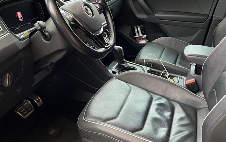 Volkswagen Tiguan II, 2020 год, 3 400 000 рублей, 13 фотография