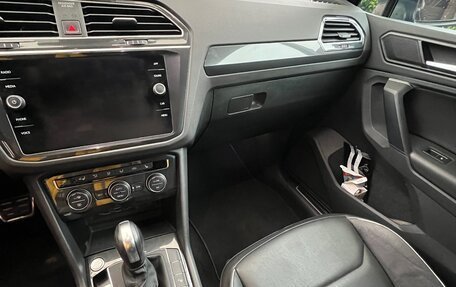 Volkswagen Tiguan II, 2020 год, 3 400 000 рублей, 12 фотография