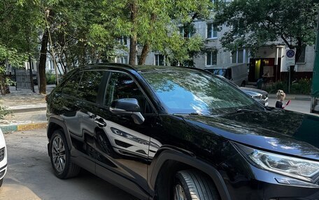 Toyota RAV4, 2020 год, 3 690 000 рублей, 2 фотография