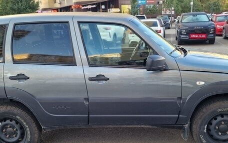 Chevrolet Niva I рестайлинг, 2019 год, 780 000 рублей, 4 фотография