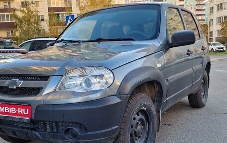 Chevrolet Niva I рестайлинг, 2019 год, 780 000 рублей, 3 фотография