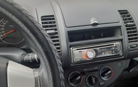 Nissan Note II рестайлинг, 2011 год, 750 000 рублей, 15 фотография