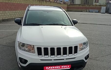 Jeep Compass I рестайлинг, 2011 год, 835 000 рублей, 2 фотография
