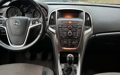 Opel Astra J, 2011 год, 520 000 рублей, 5 фотография