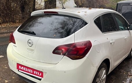 Opel Astra J, 2011 год, 520 000 рублей, 4 фотография