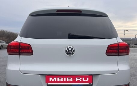 Volkswagen Tiguan I, 2016 год, 2 200 000 рублей, 3 фотография