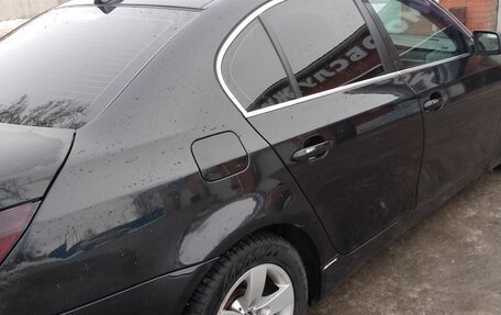 BMW 5 серия, 2005 год, 800 000 рублей, 10 фотография