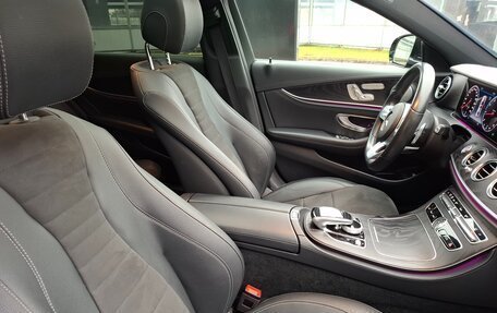 Mercedes-Benz E-Класс, 2020 год, 4 090 000 рублей, 21 фотография