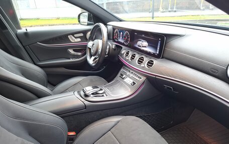Mercedes-Benz E-Класс, 2020 год, 4 090 000 рублей, 20 фотография