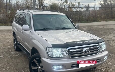 Toyota Land Cruiser 100 рестайлинг 2, 2000 год, 1 550 000 рублей, 2 фотография