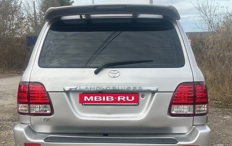 Toyota Land Cruiser 100 рестайлинг 2, 2000 год, 1 550 000 рублей, 8 фотография