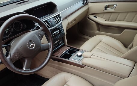 Mercedes-Benz E-Класс, 2012 год, 1 550 000 рублей, 10 фотография