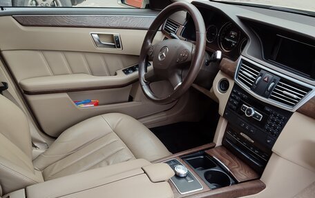 Mercedes-Benz E-Класс, 2012 год, 1 550 000 рублей, 11 фотография