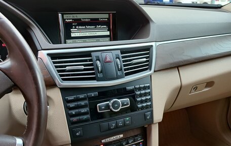 Mercedes-Benz E-Класс, 2012 год, 1 550 000 рублей, 13 фотография