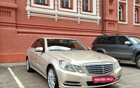 Mercedes-Benz E-Класс, 2012 год, 1 550 000 рублей, 2 фотография
