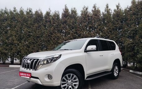 Toyota Land Cruiser Prado 150 рестайлинг 2, 2017 год, 3 999 981 рублей, 2 фотография