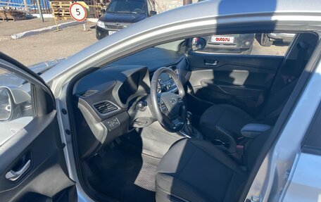 Hyundai Solaris II рестайлинг, 2017 год, 999 000 рублей, 6 фотография