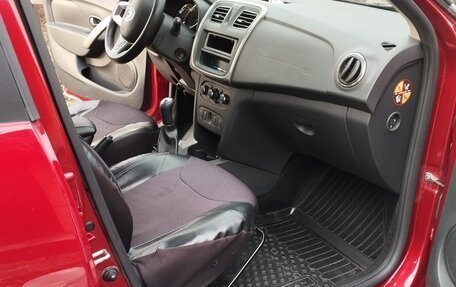 Renault Logan II, 2018 год, 1 300 000 рублей, 4 фотография