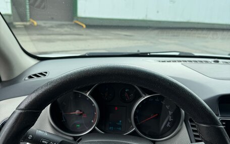 Chevrolet Cruze II, 2011 год, 650 000 рублей, 16 фотография