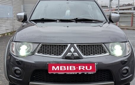 Mitsubishi L200 IV рестайлинг, 2011 год, 1 900 000 рублей, 1 фотография