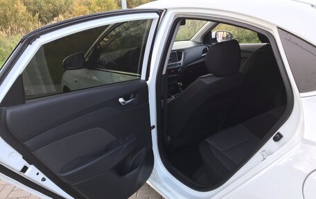 Hyundai Solaris II рестайлинг, 2018 год, 1 550 000 рублей, 25 фотография