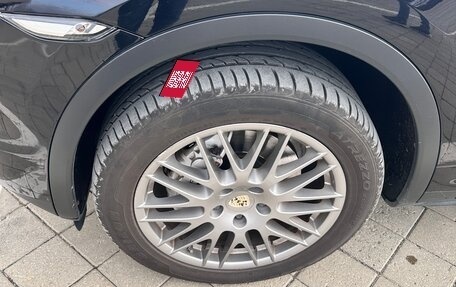 Porsche Cayenne III, 2011 год, 2 230 000 рублей, 2 фотография